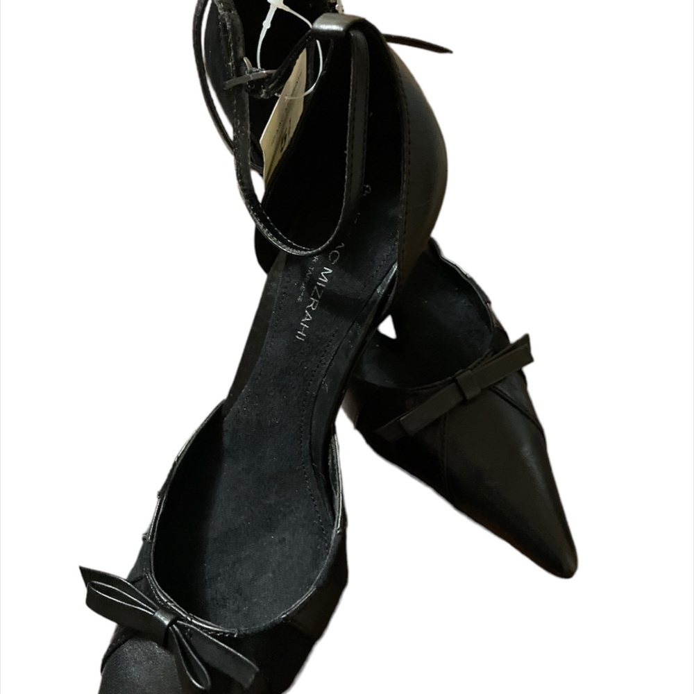 Isaac Mizrahi - CLAUDIA PUMPS WITH TAGS